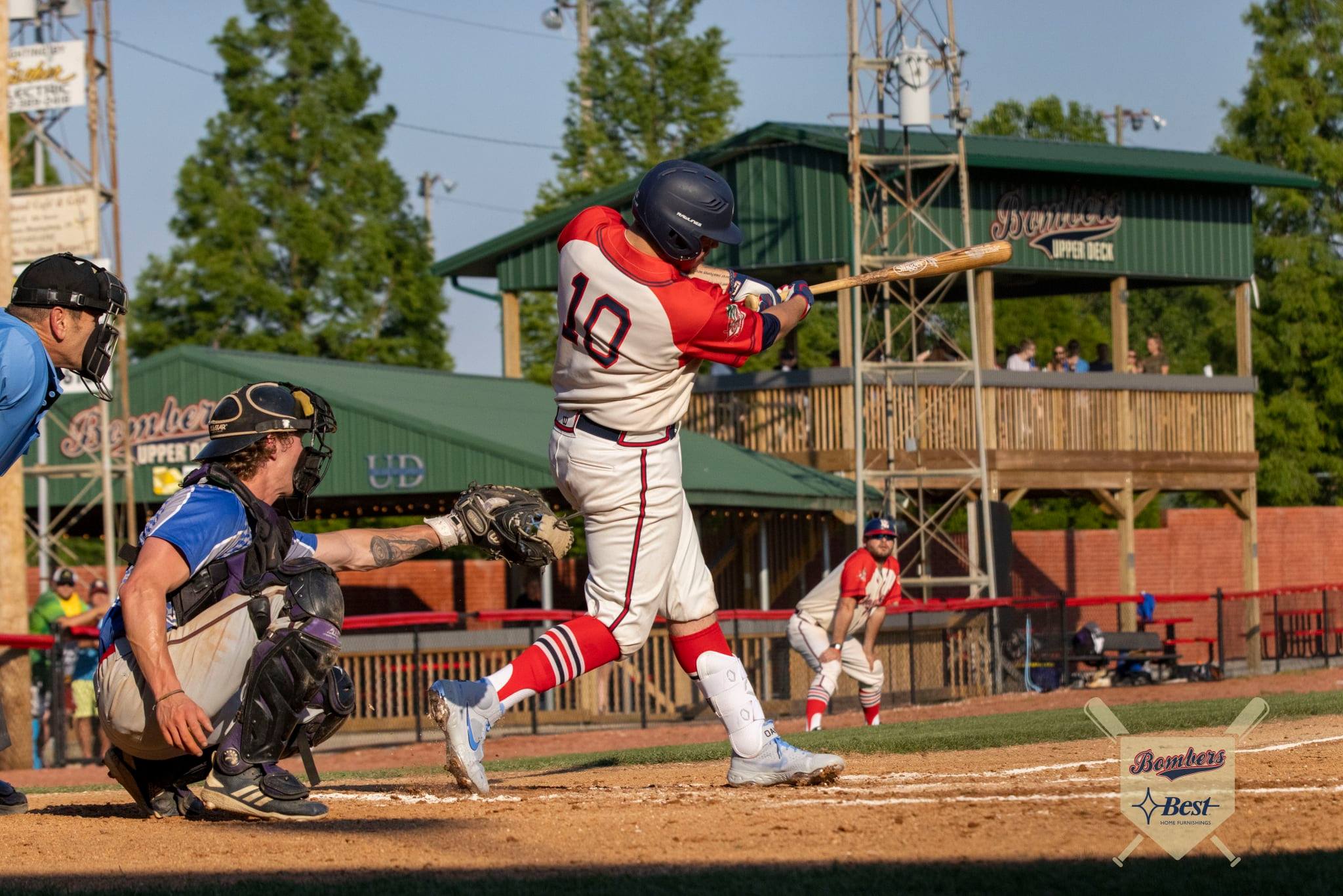 Dubois County Bombers Grabs Lead In Sixth Inning For Victory Over Muhlenberg County Stallions