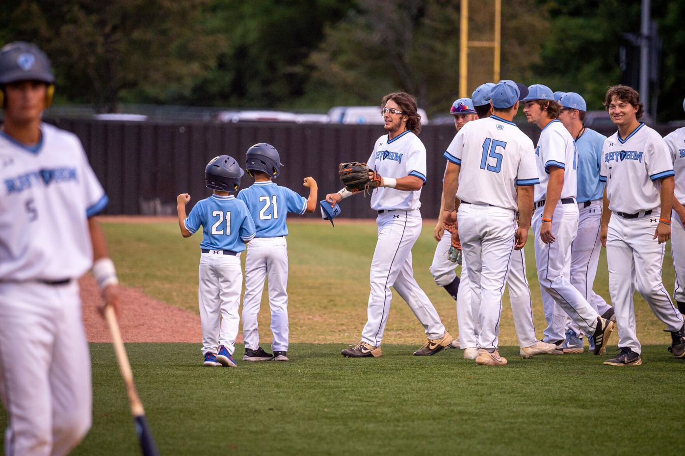 Henderson Flash Drops Game To Full Count Rhythm After Late Score
